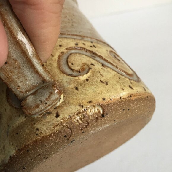 Vintage 1980s John Coiner Ugly Face Woman Queen Crown Cleavage Pottery Mug Cup - Picture 9 of 10